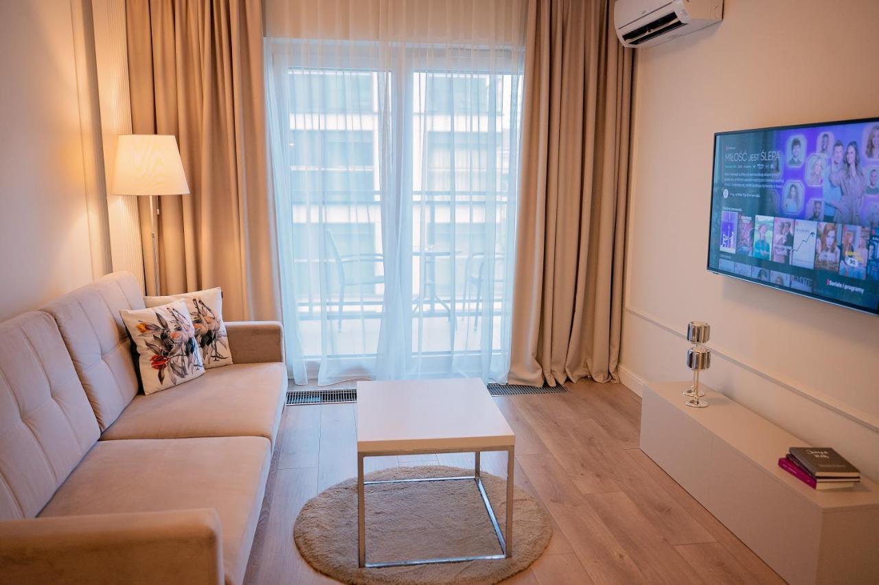 Mennica Residence - Grzybowska 43A Warsaw Ngoại thất bức ảnh