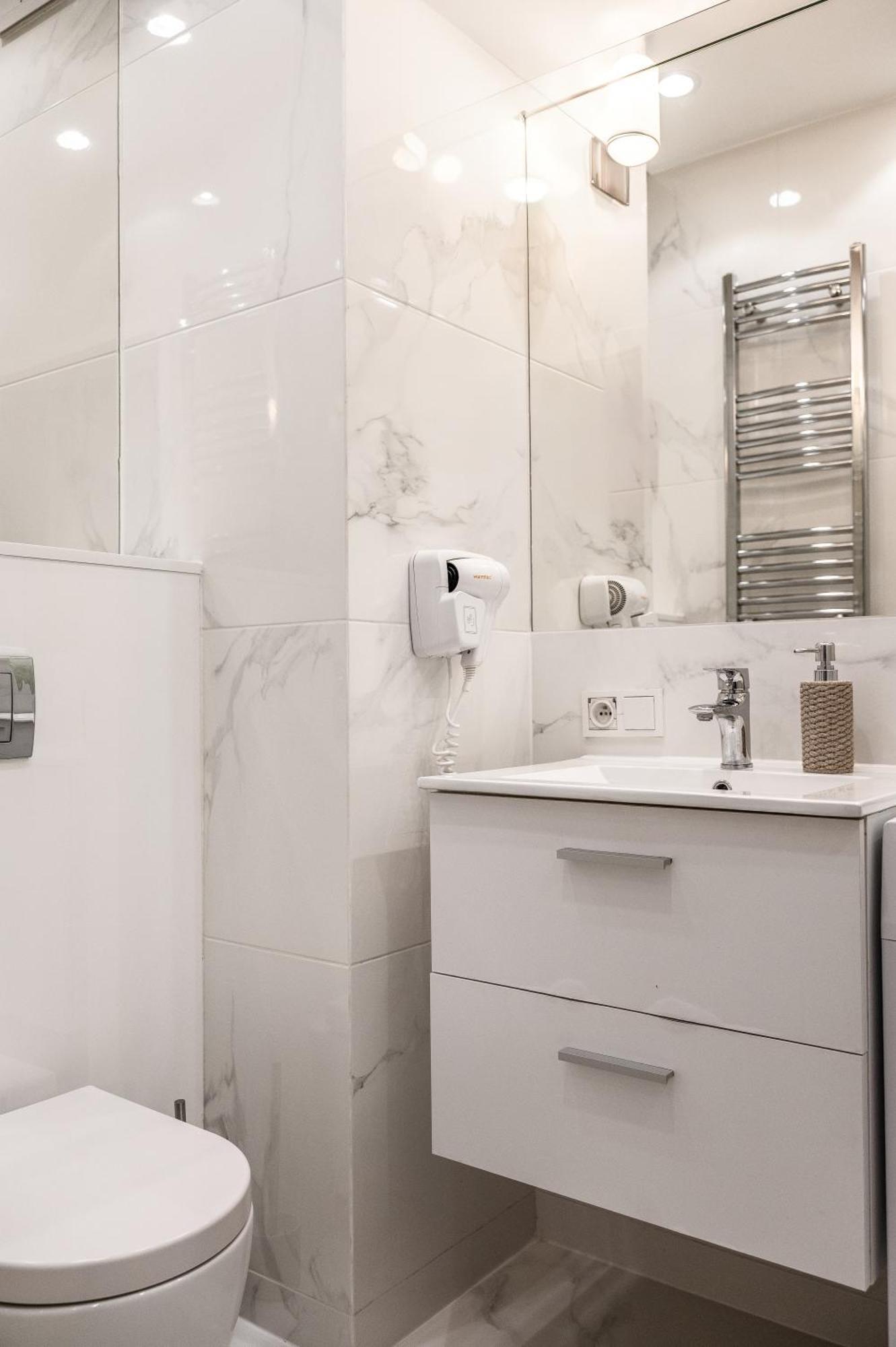 Mennica Residence - Grzybowska 43A Warsaw Ngoại thất bức ảnh