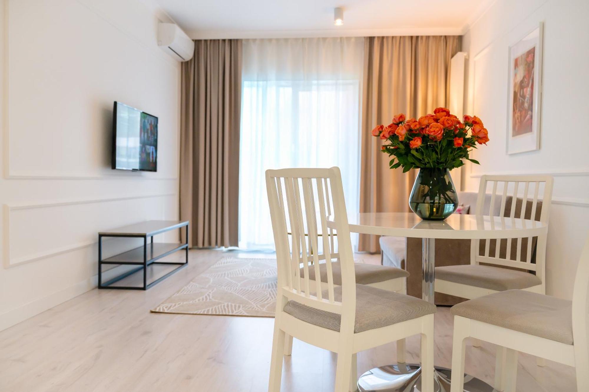 Mennica Residence - Grzybowska 43A Warsaw Ngoại thất bức ảnh
