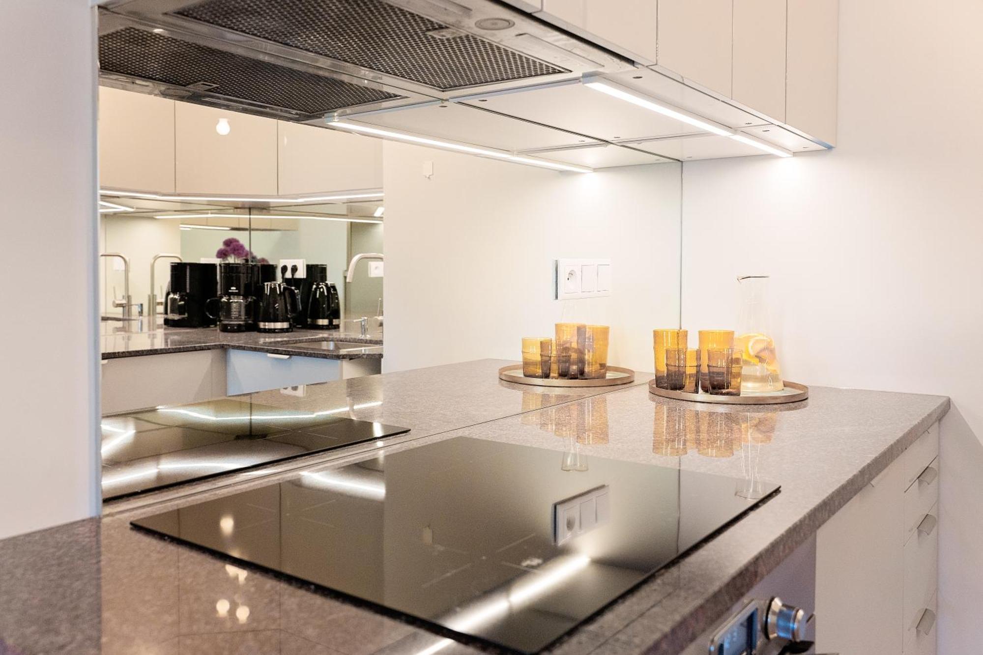 Mennica Residence - Grzybowska 43A Warsaw Ngoại thất bức ảnh