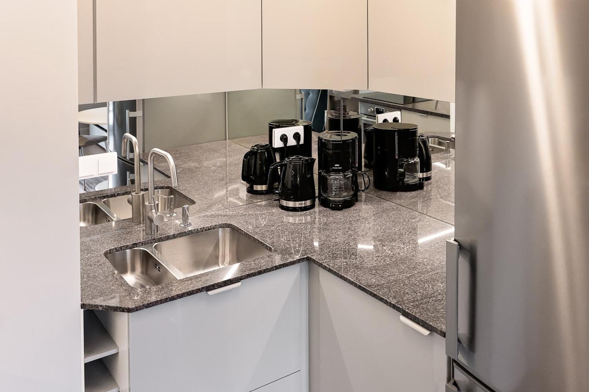 Mennica Residence - Grzybowska 43A Warsaw Ngoại thất bức ảnh