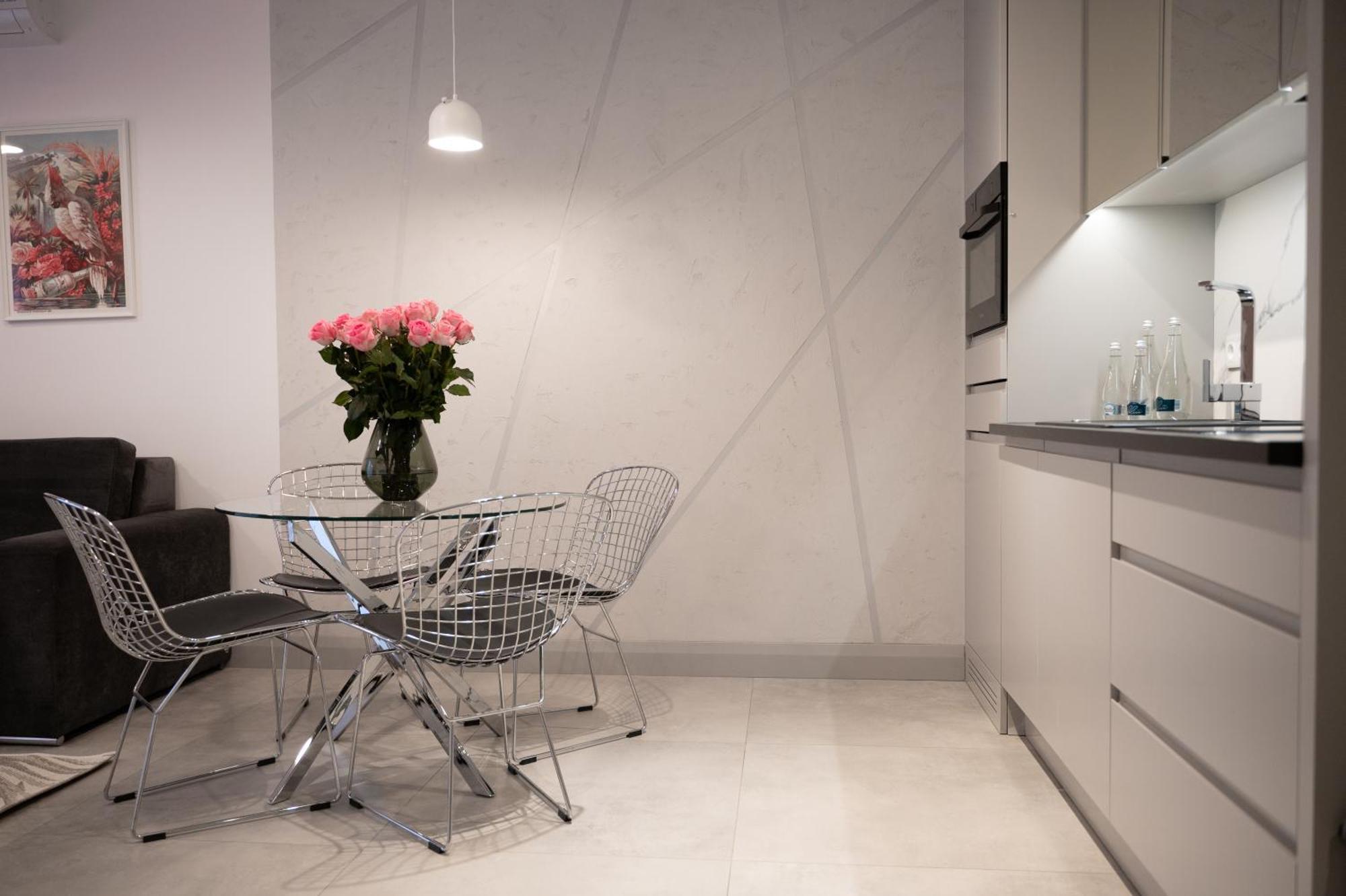 Mennica Residence - Grzybowska 43A Warsaw Ngoại thất bức ảnh