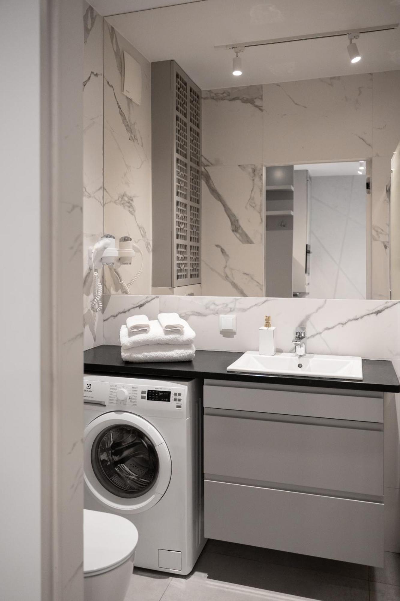 Mennica Residence - Grzybowska 43A Warsaw Ngoại thất bức ảnh